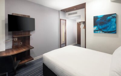 Holiday Inn Express Aberdeen Airport by IHG