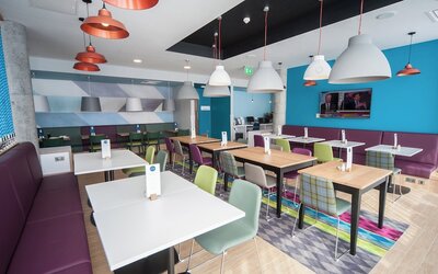 Holiday Inn Express Aberdeen Airport by IHG