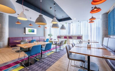 Holiday Inn Express Aberdeen Airport by IHG