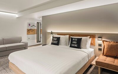 Moxy Belfast City