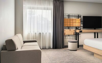 Moxy Belfast City