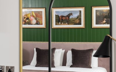 Ivanhoe Hotel