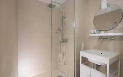 Le Petit Beaumarchais Hotel & Spa