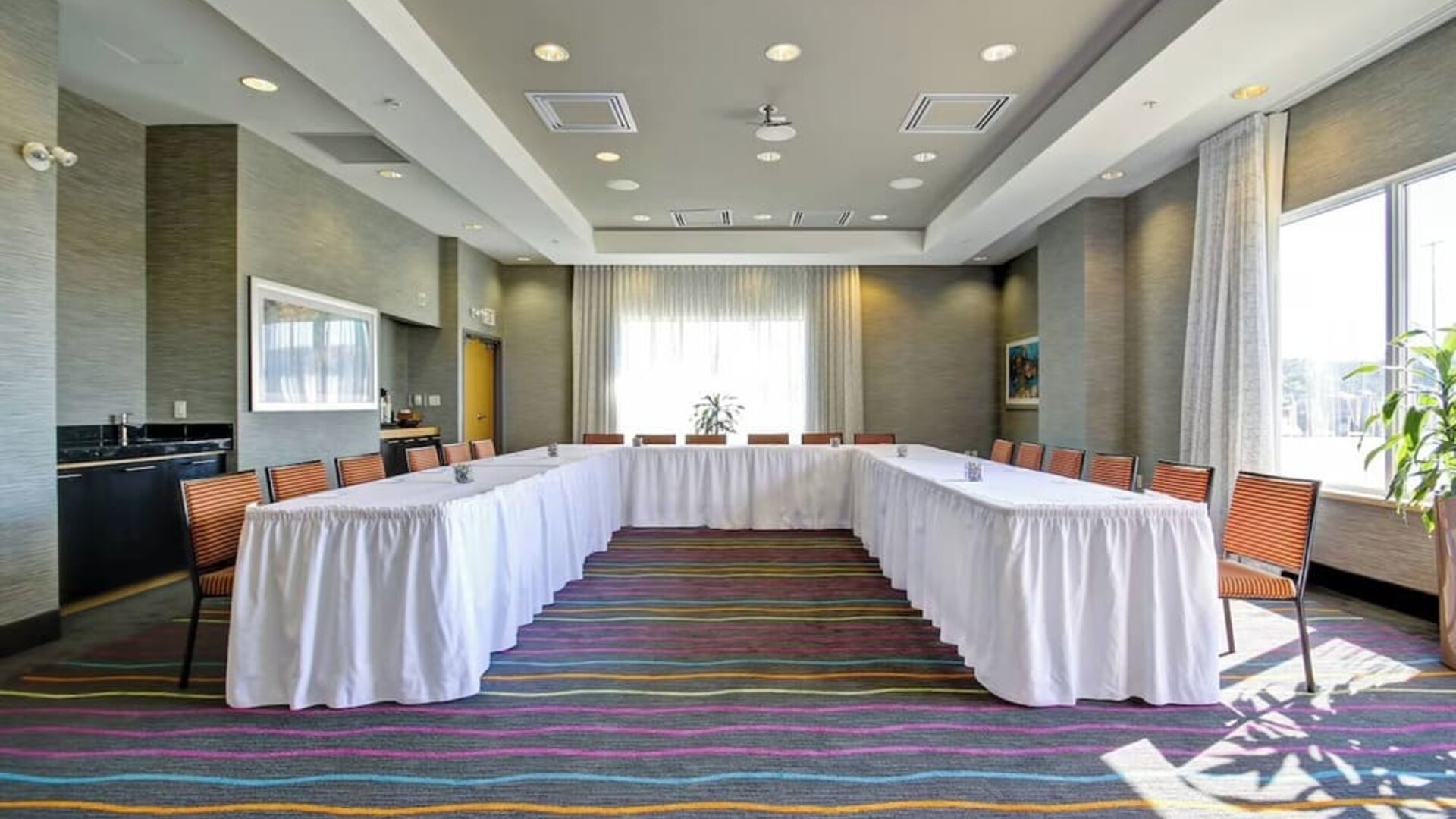 Flexible meeting room arranged in a U-shape for conferences and business events at Fairfield Inn & Suites Guelph.