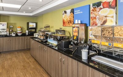 Breakfast buffet with hot and cold selections at Comfort Inn Brandon.