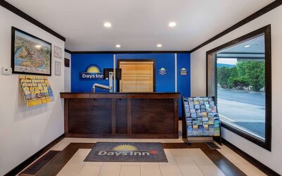 Hotel reception desk at Days Inn Vernon.