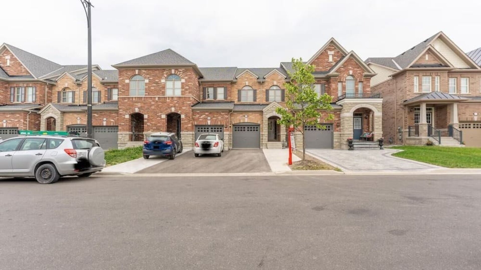 Exterior at Home Stay Canada.