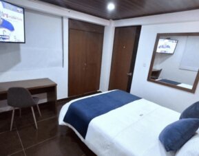 Hotel CGH Travel INN Airport