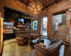 Delgadillo Hotel by Socialtel