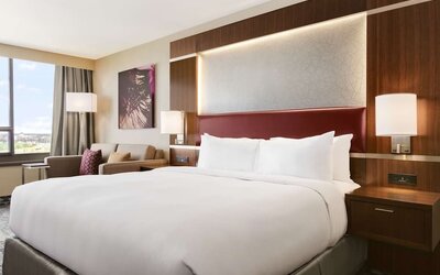 Day use king bed at the Double Tree Toronto Airport West.
