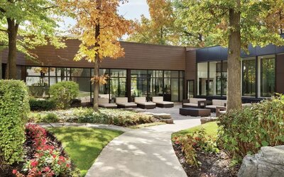 Beautiful and relaxing courtyard at the Double Tree Toronto Airport West.