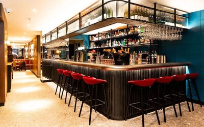 Hotel bar perfect for coworking at Euston Square Hotel.