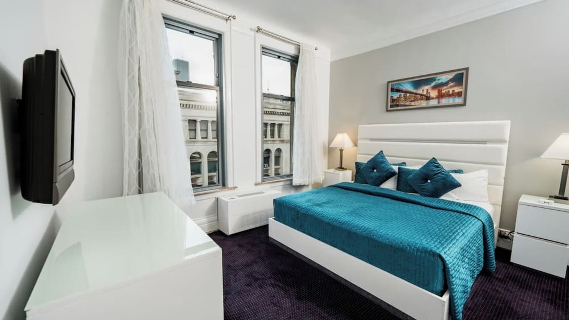 Day use room with natural light at Congress Plaza Hotel.