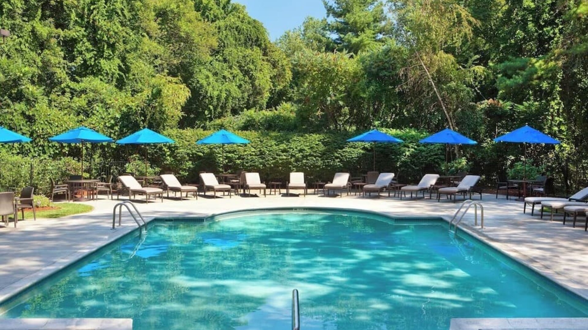 Outdoor pool at Boston Marriott Burlington.