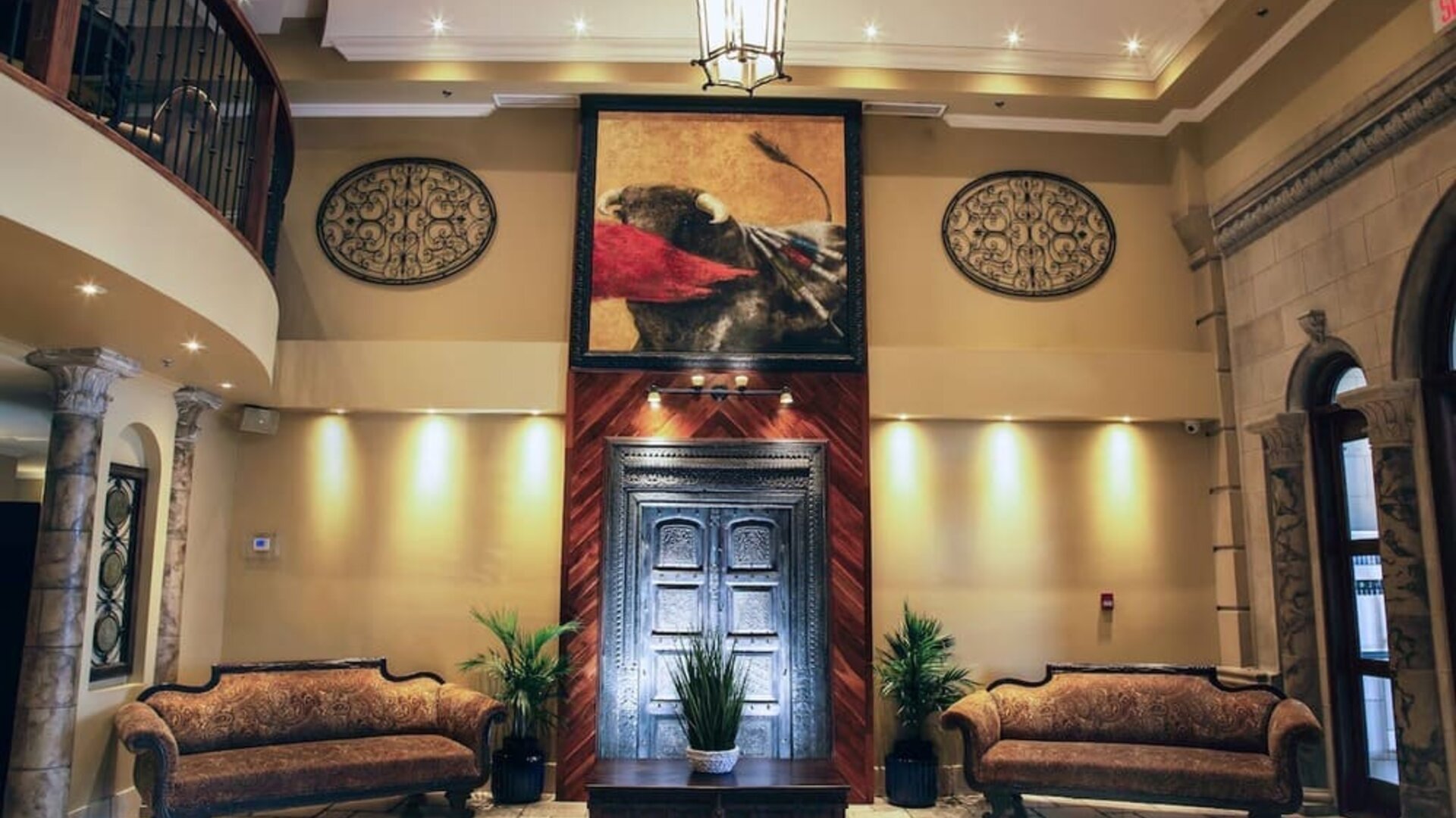 Hotel lobby at Hotel Brossard.