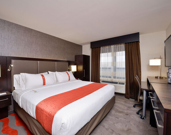 Holiday Inn New York JFK Airport Area