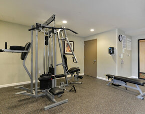 Holiday Inn New York JFK Airport Area