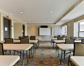 Holiday Inn New York JFK Airport Area