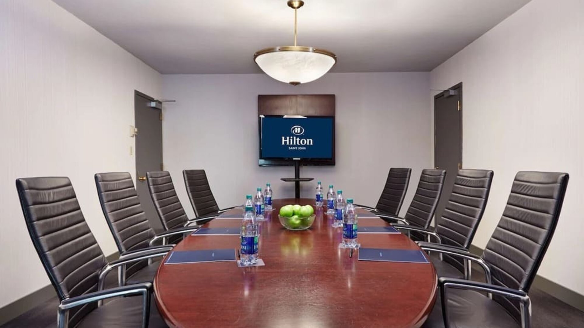 Professional meeting room at the Hilton Saint John.