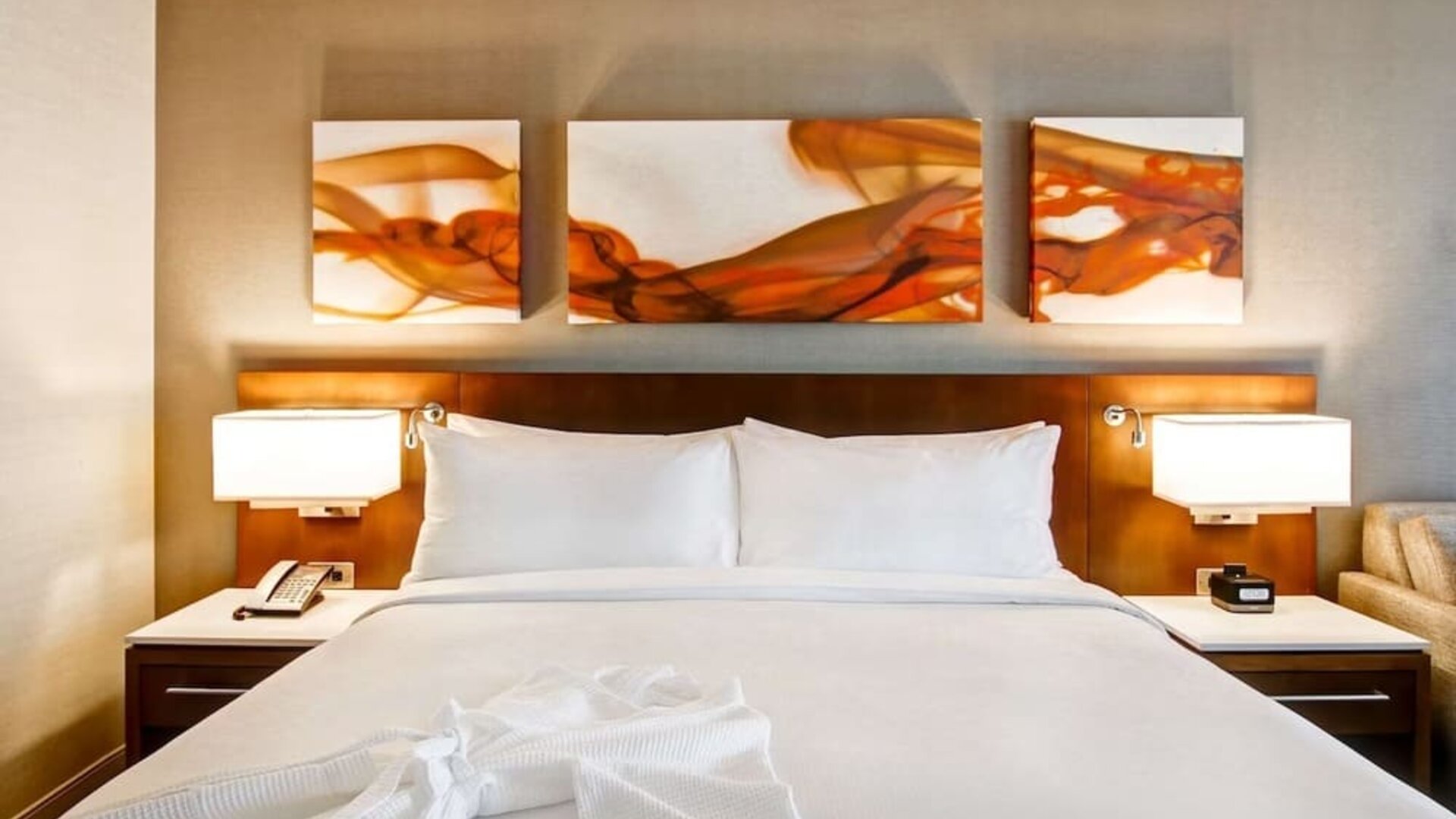 King bed at Hilton Mississauga Meadowvale.