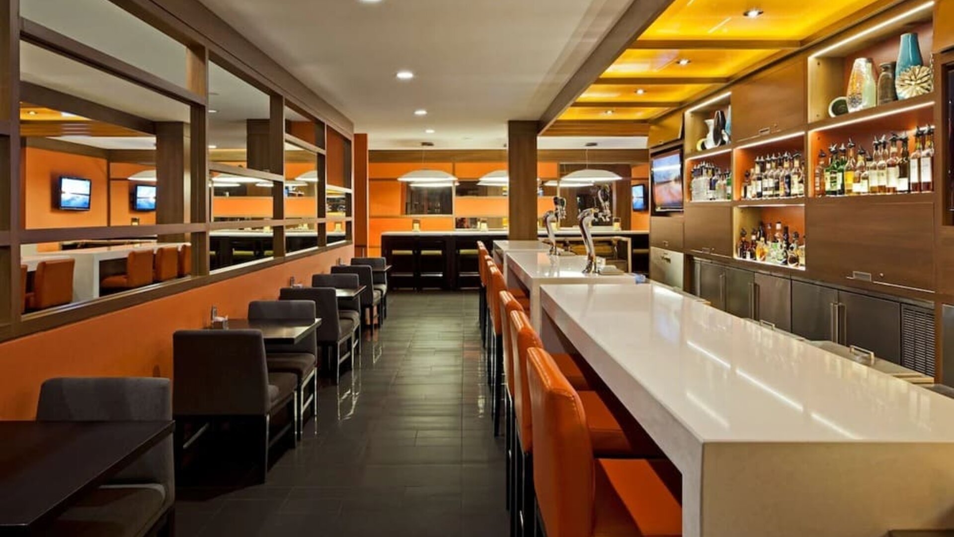 Hotel bar at Hilton Mississauga Meadowvale.