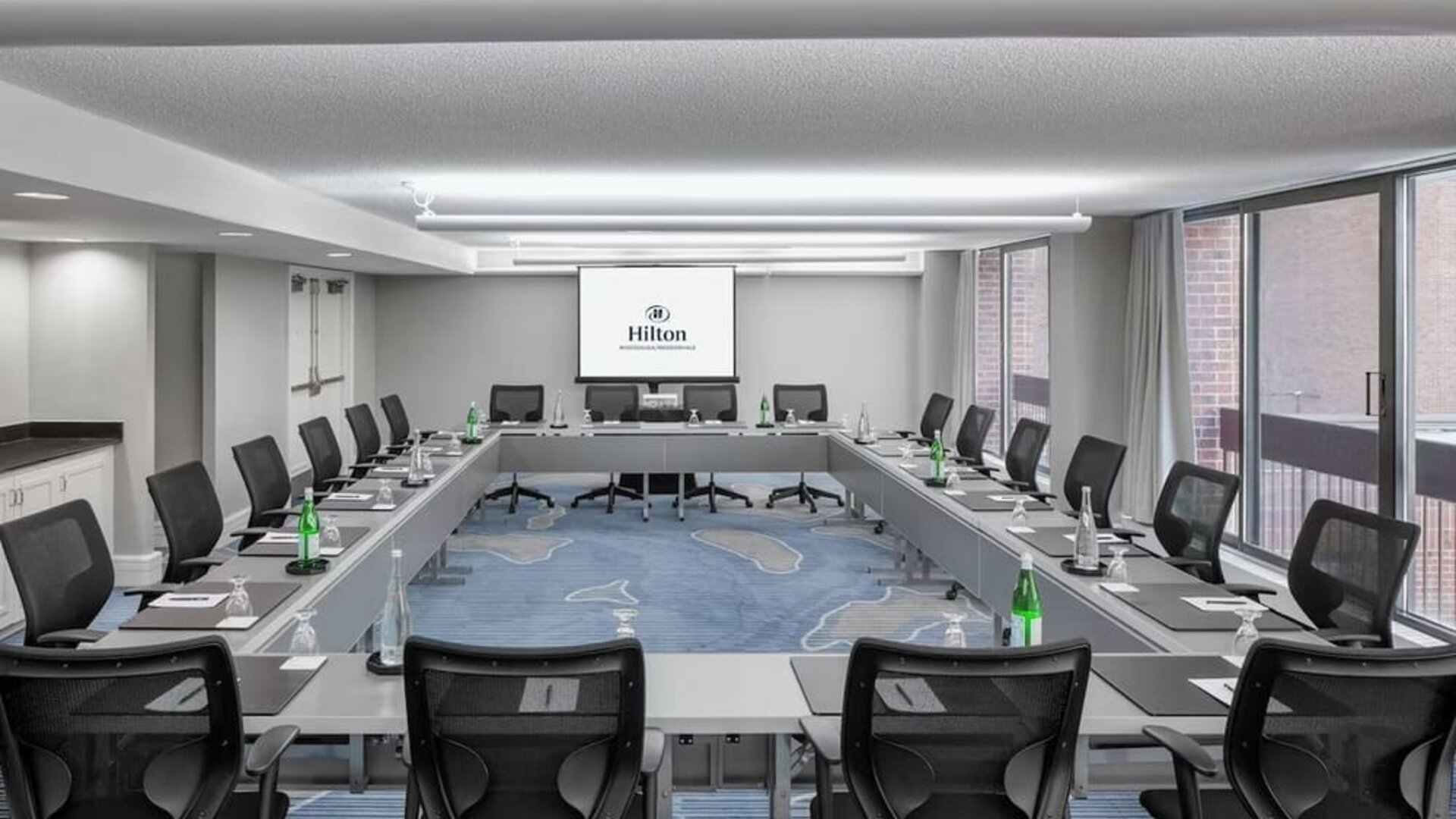 Professional meeting room at Hilton Mississauga Meadowvale.