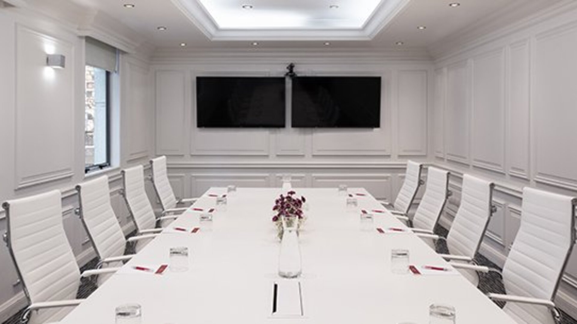 NH Collection Plaza Santiago