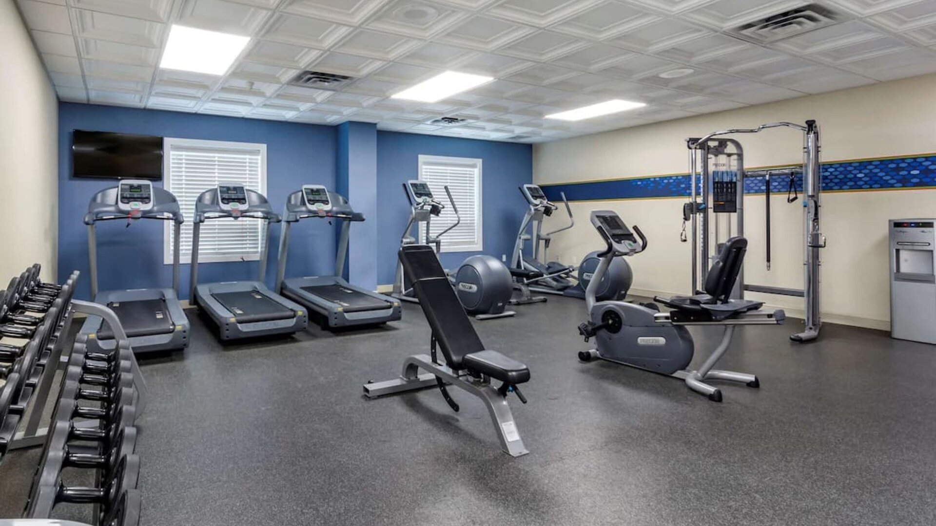 Fully equipped fitness center at Hampton Inn & Suites By Hilton Edmonton/West.
