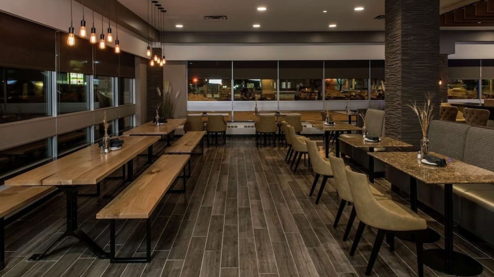 Hotel dining area at Hilton Winnipeg Airport Suites.