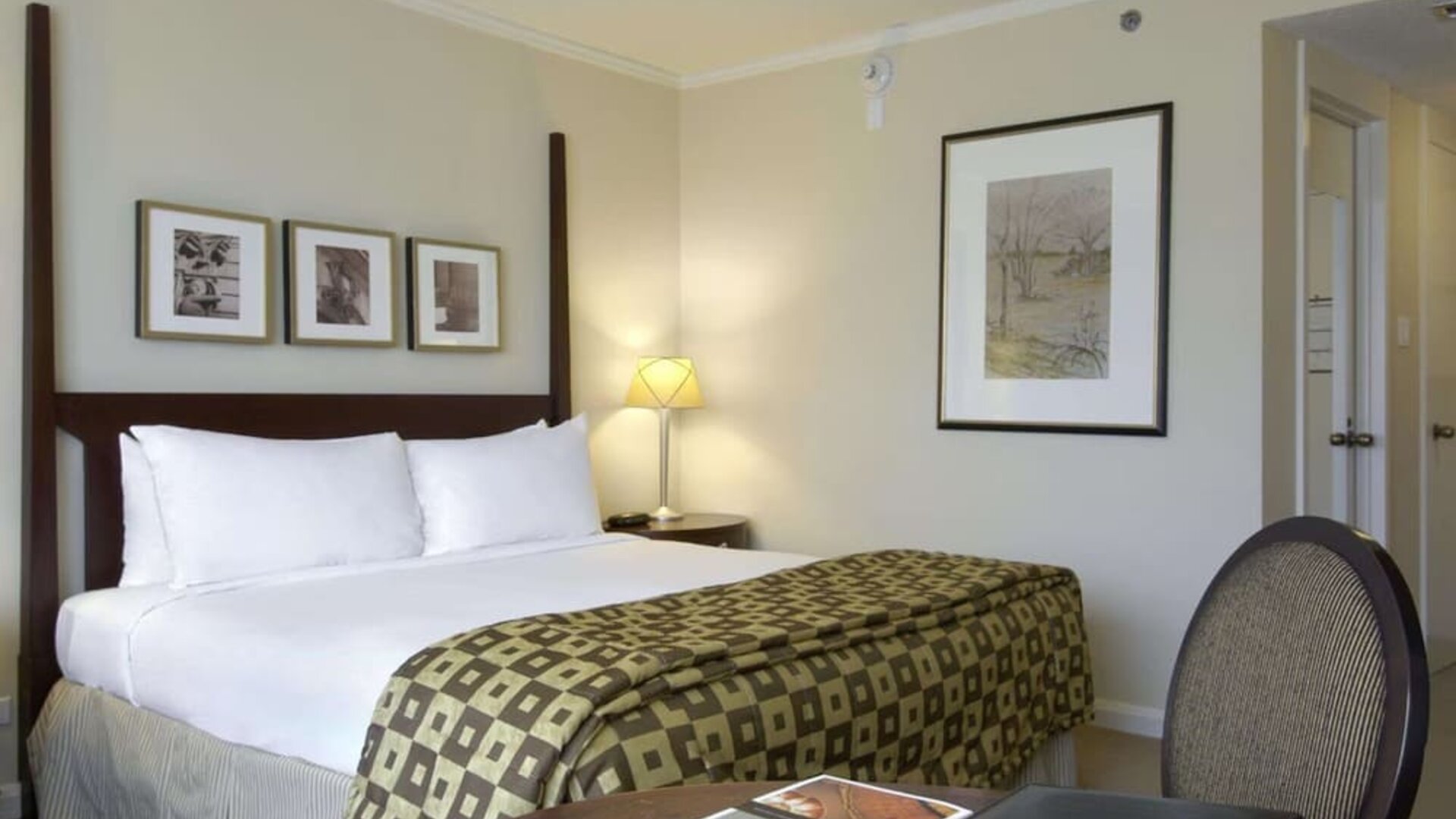 Day use room with natural light at Fairmont Winnipeg.