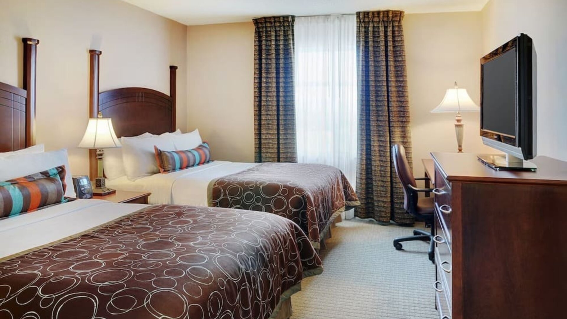 Day use twin room at Staybridge Suites Oakville-Burlington.