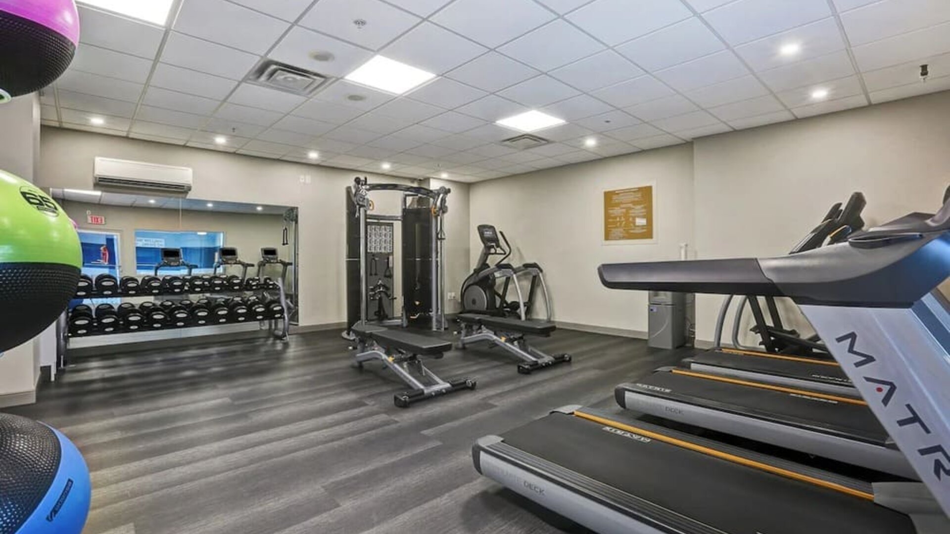 Fully equipped fitness center at Four Points By Sheraton Toronto Mississauga.