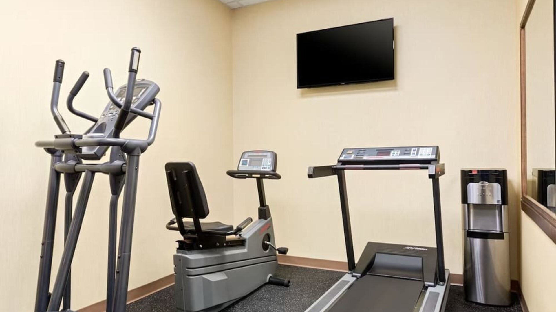 Fitness center at Days Inn Edmonton Downtown.