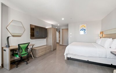 King room with work desk at Holiday Inn Express & Suites Bronx.