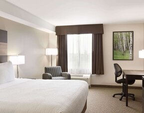 Day use room at Days Inn & Suites By Wyndham Lindsay.