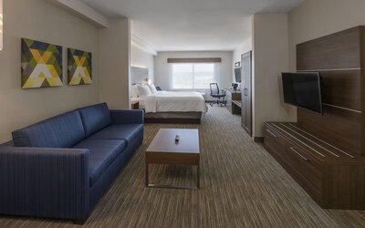 Day use room with living area at Holiday Inn Express & Suites North Bay.