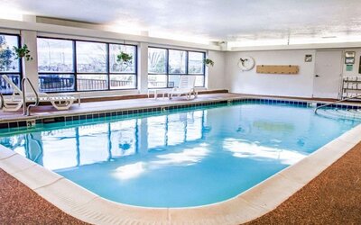 Refreshing indoor pool at Comfort Suites Lombard - Addison.