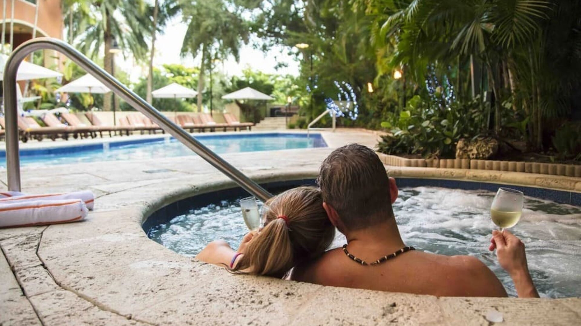 Spa tub at The Mutiny Hotel.