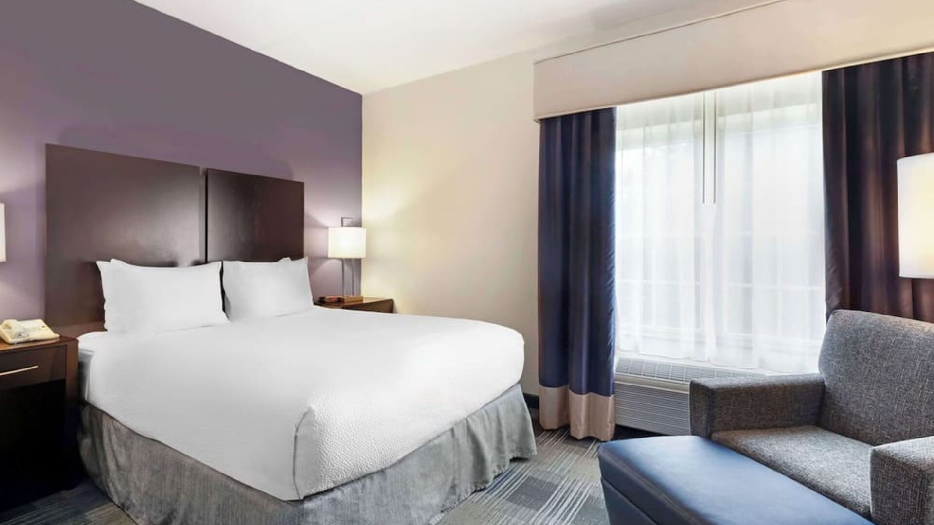 Day use room with natural light at Best Western Hartford Hotel & Suites.