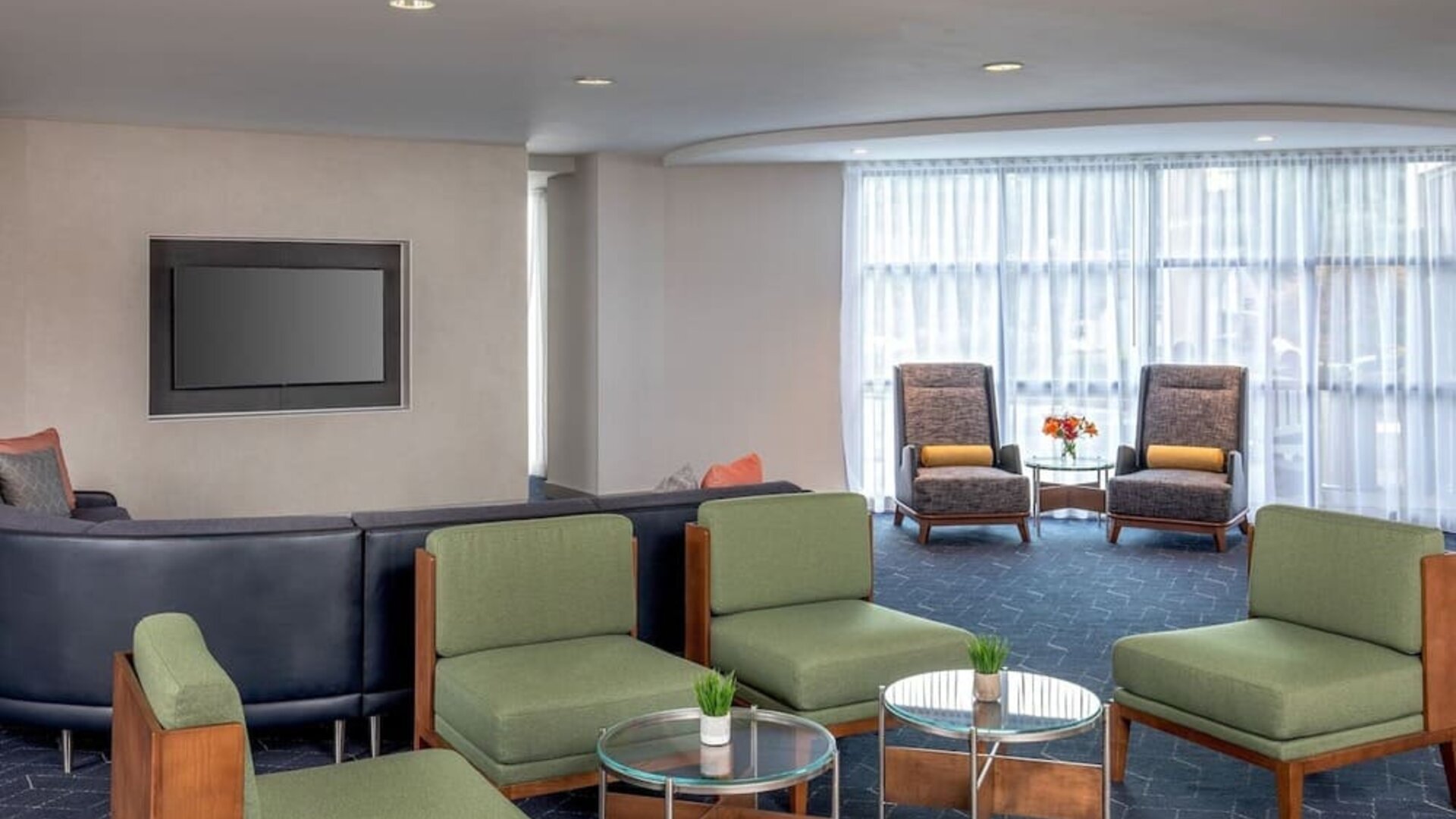 Lobby and coworking lounge at Courtyard Boston Marlborough.