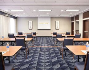 Conference room at Courtyard By Marriott Waterloo St. Jacobs.
