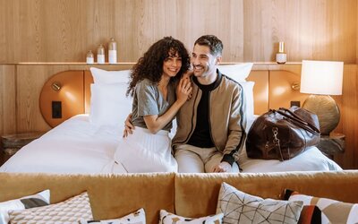 Romantic king room at Pullman Lyon.