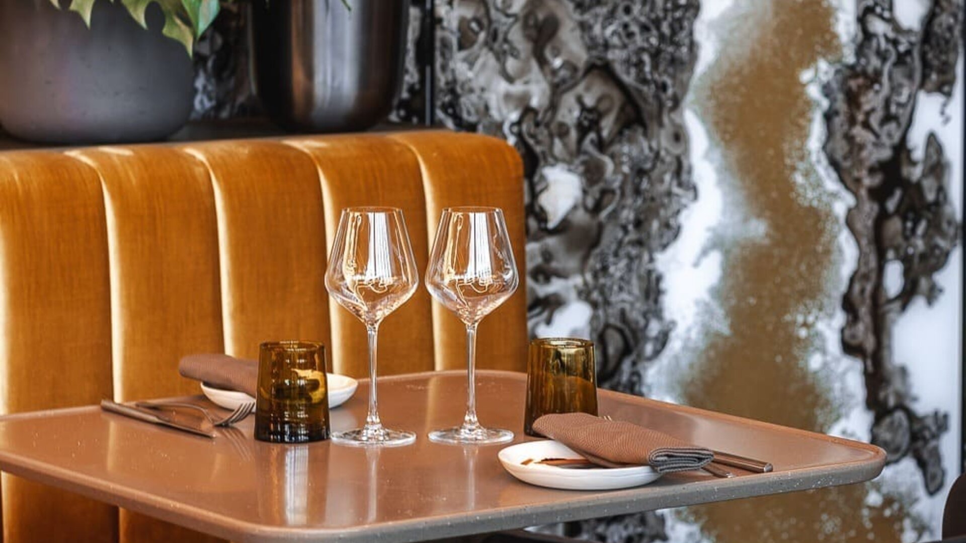 Hotel dining at Pullman Lyon.