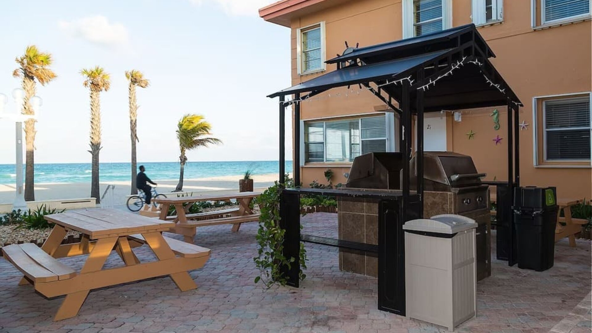 Grill area at Riptide Hotel.