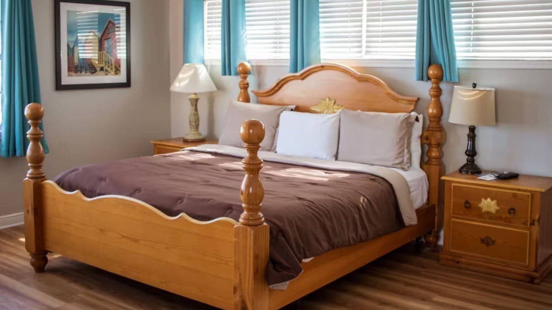 Day use room with natural light at Riptide Hotel.