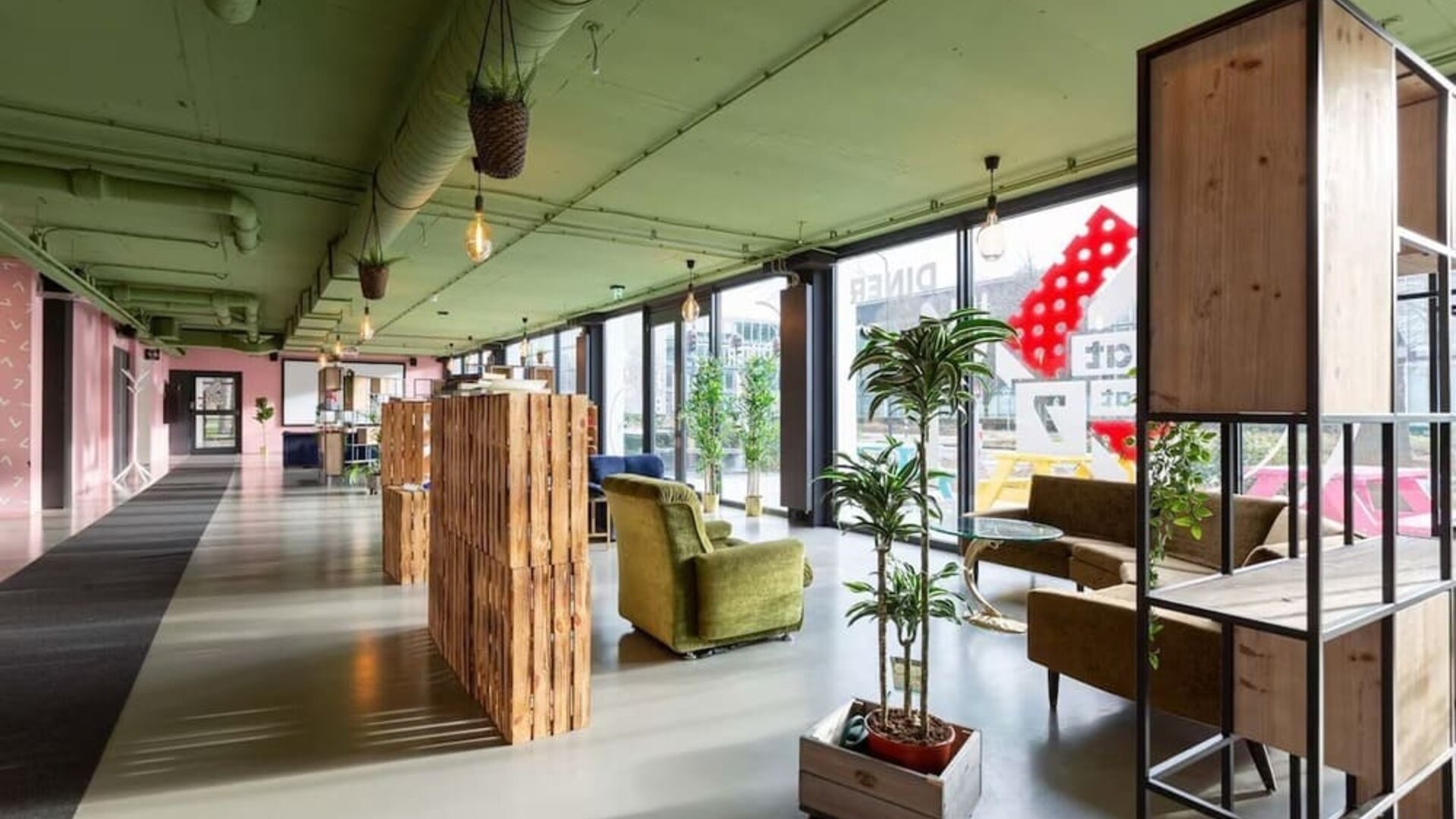 Lobby seating at Urban Hotel The Golden Stork.