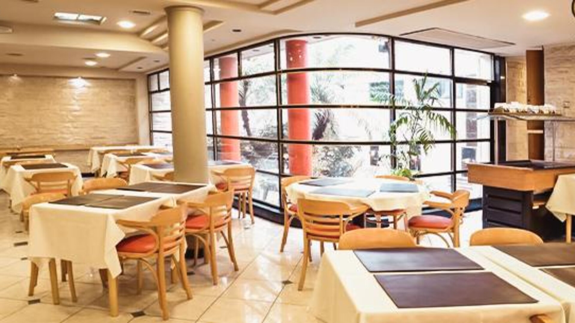 Sarmiento Palace Hotel