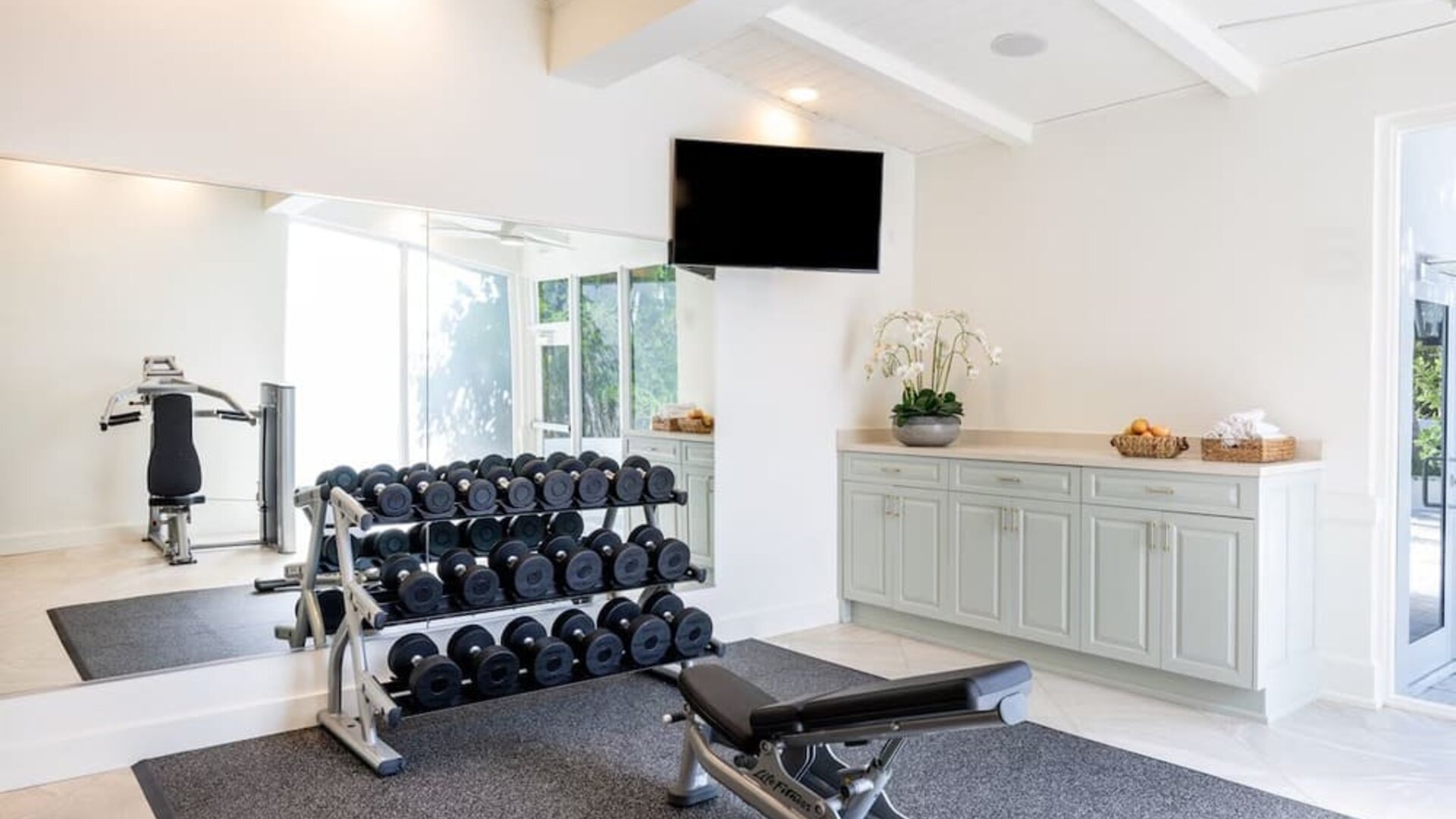 Fitness center at Islander Resort Oceanside.