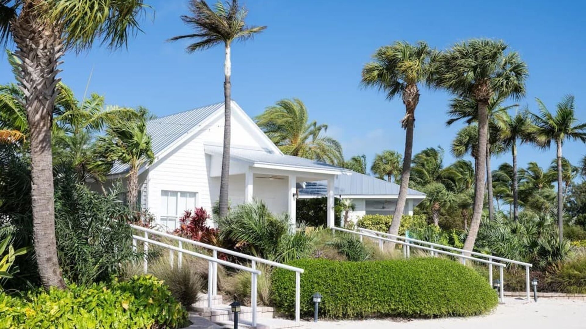 Hotel entrance and exterior at Islander Resort Oceanside.