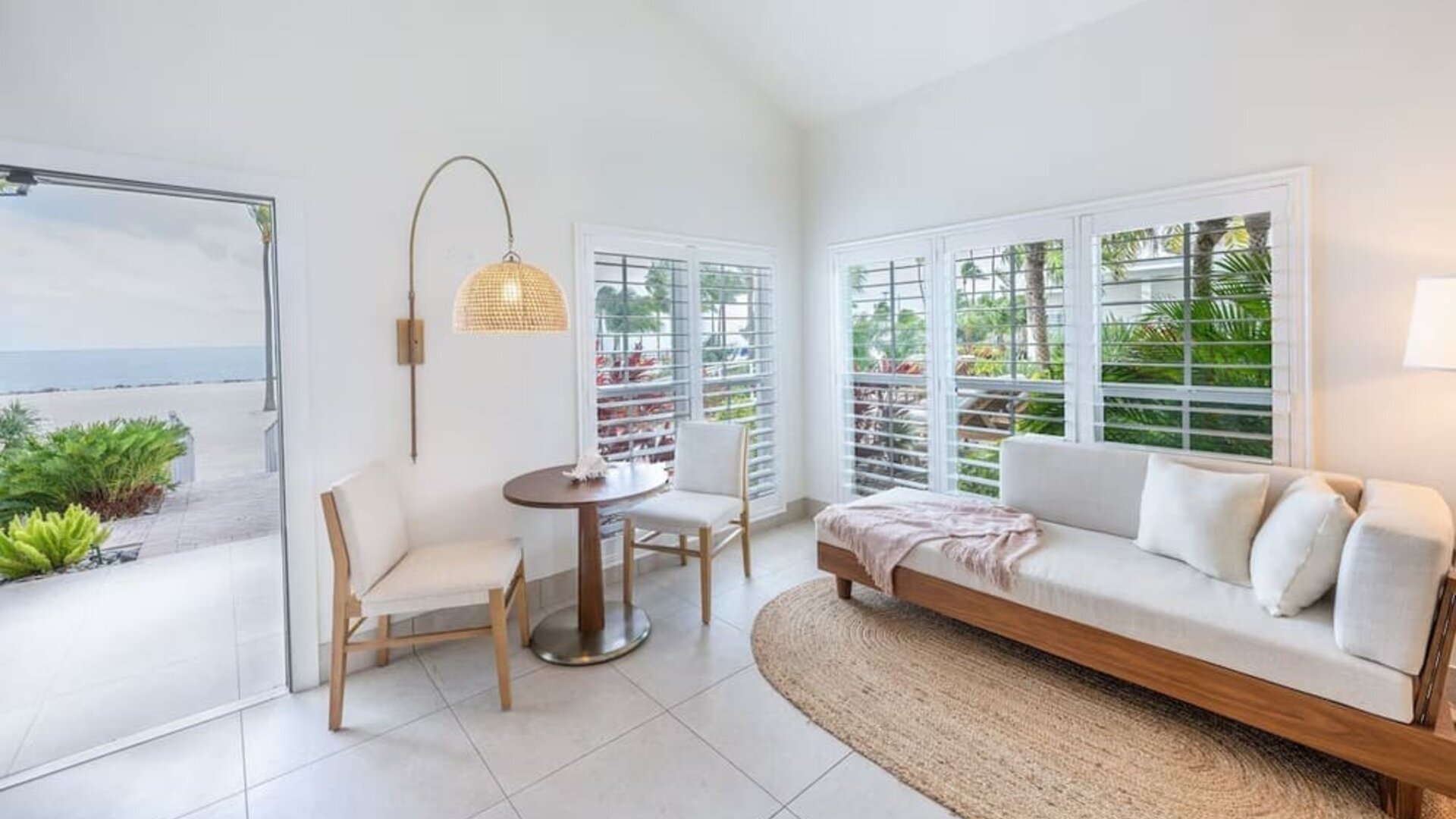 Lounge area at Islander Resort Oceanside.